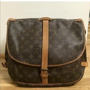 Louis Vuitton Saumur 35